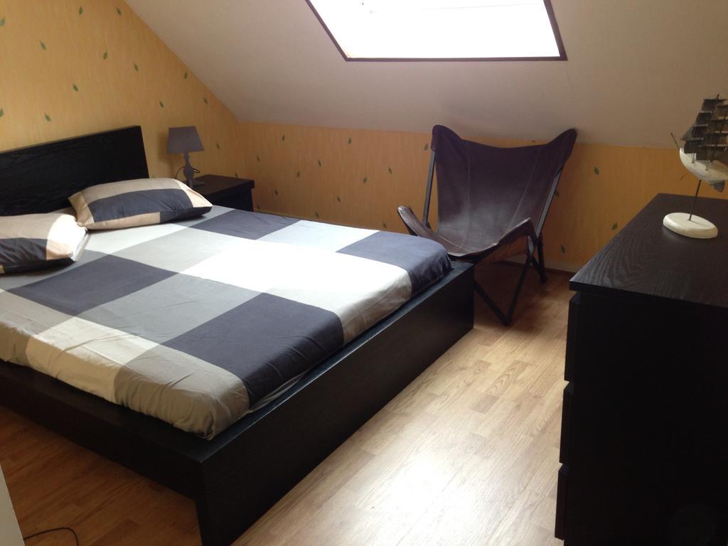 Duplex Proche Plage Et Centre Ville Concarneau Esterno foto